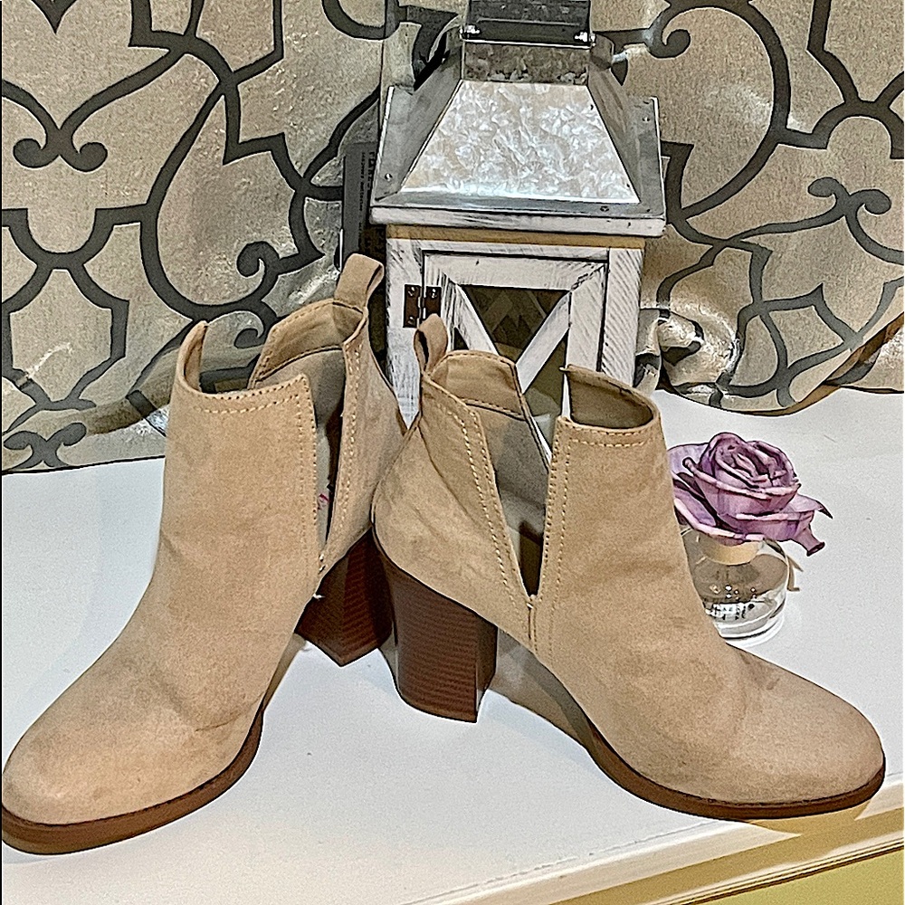 Women’s  Suede High Heel Block Booties